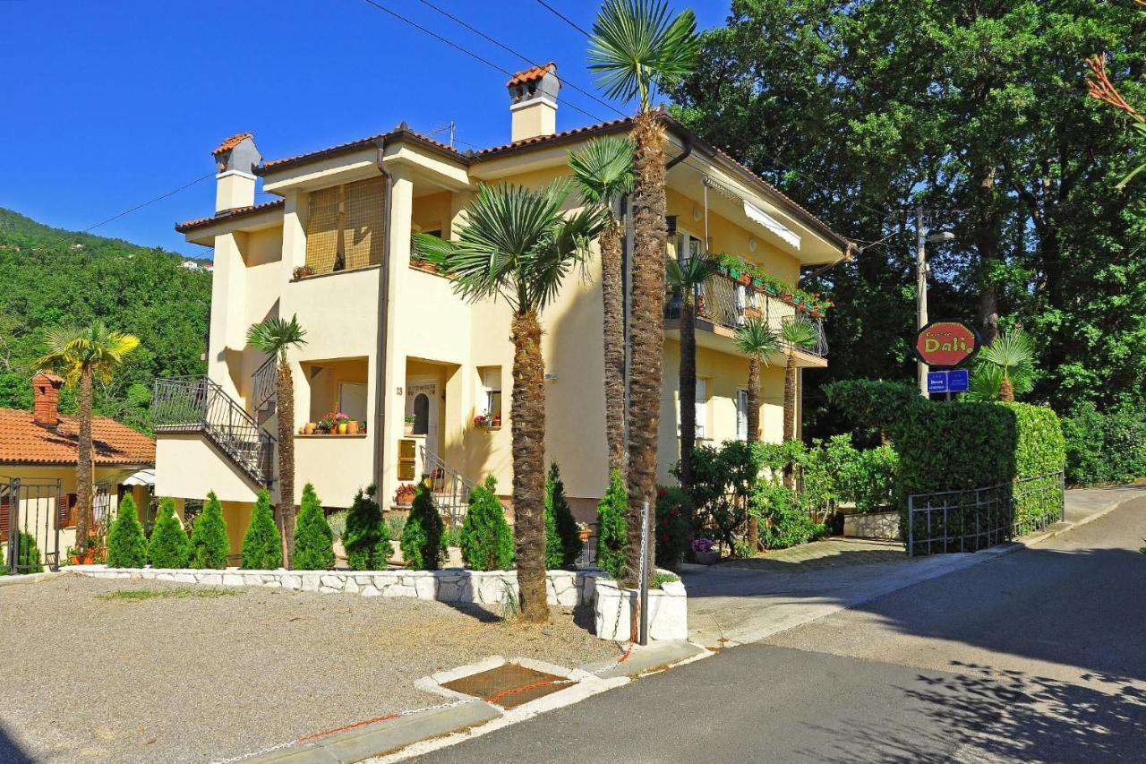 Apartments With A Parking Space Opric, Opatija - 7728 Lovran Buitenkant foto