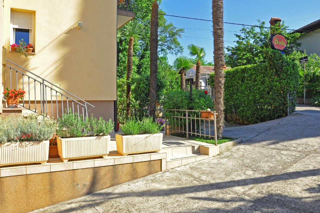 Apartments With A Parking Space Opric, Opatija - 7728 Lovran Buitenkant foto